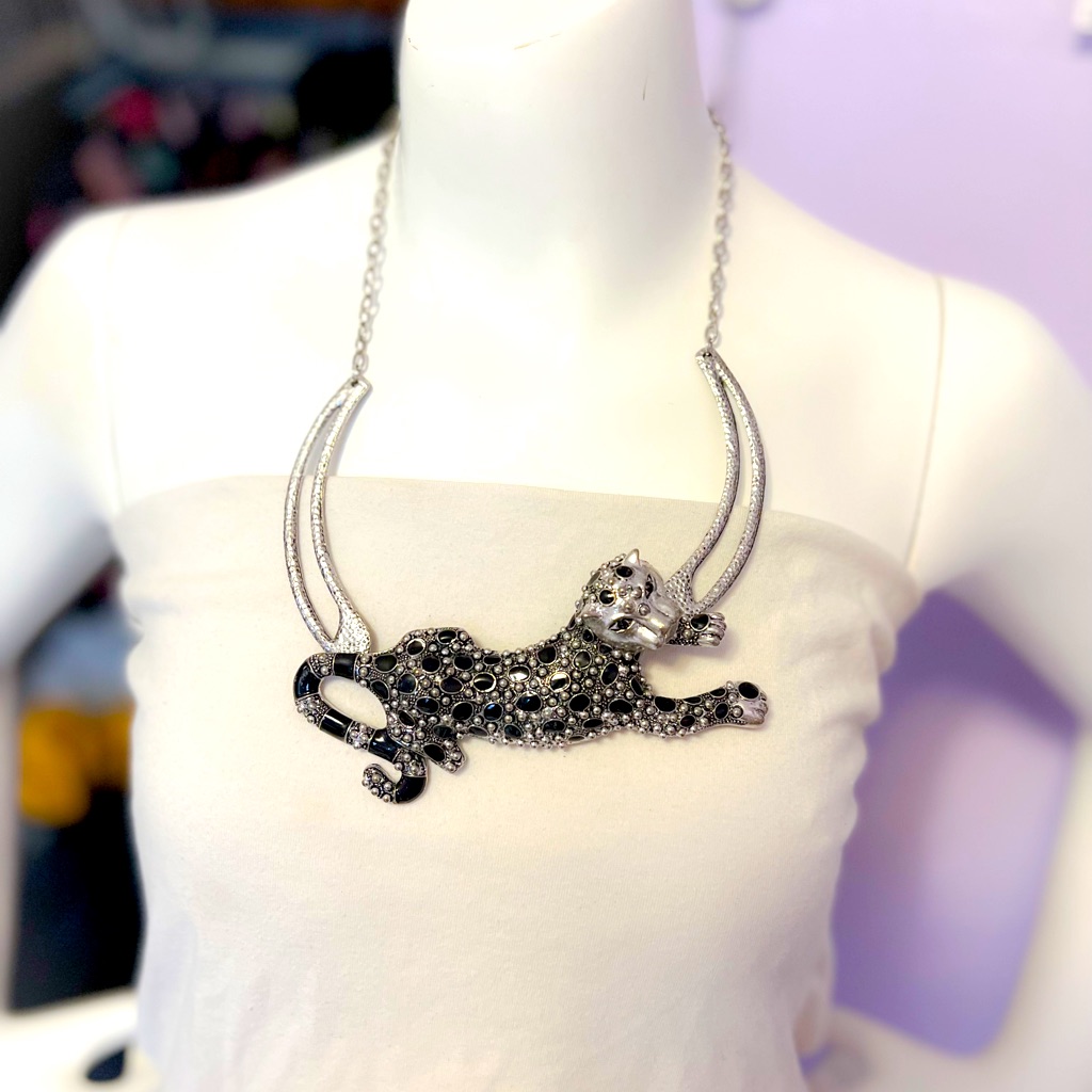 Silver Tone Necklace
